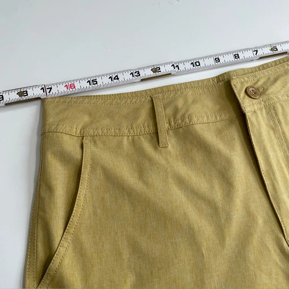 Wave Life Tuna H2O Active Hybrid Shorts Size 34 Flat Front Board Shorts